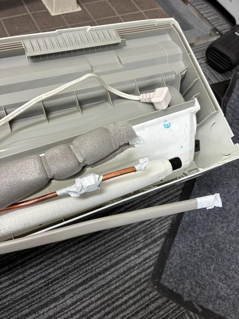 【送料込】エアコン　Panasonic　CS-283DFL-W　2023年製