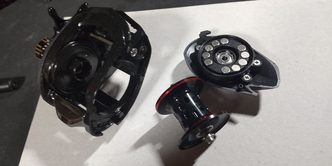 アブガルシア 16Revo LV7 32mm左 美品