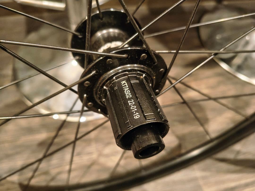 FSA VISION TEAM 30 DB TC 新品タイヤチューブ付き