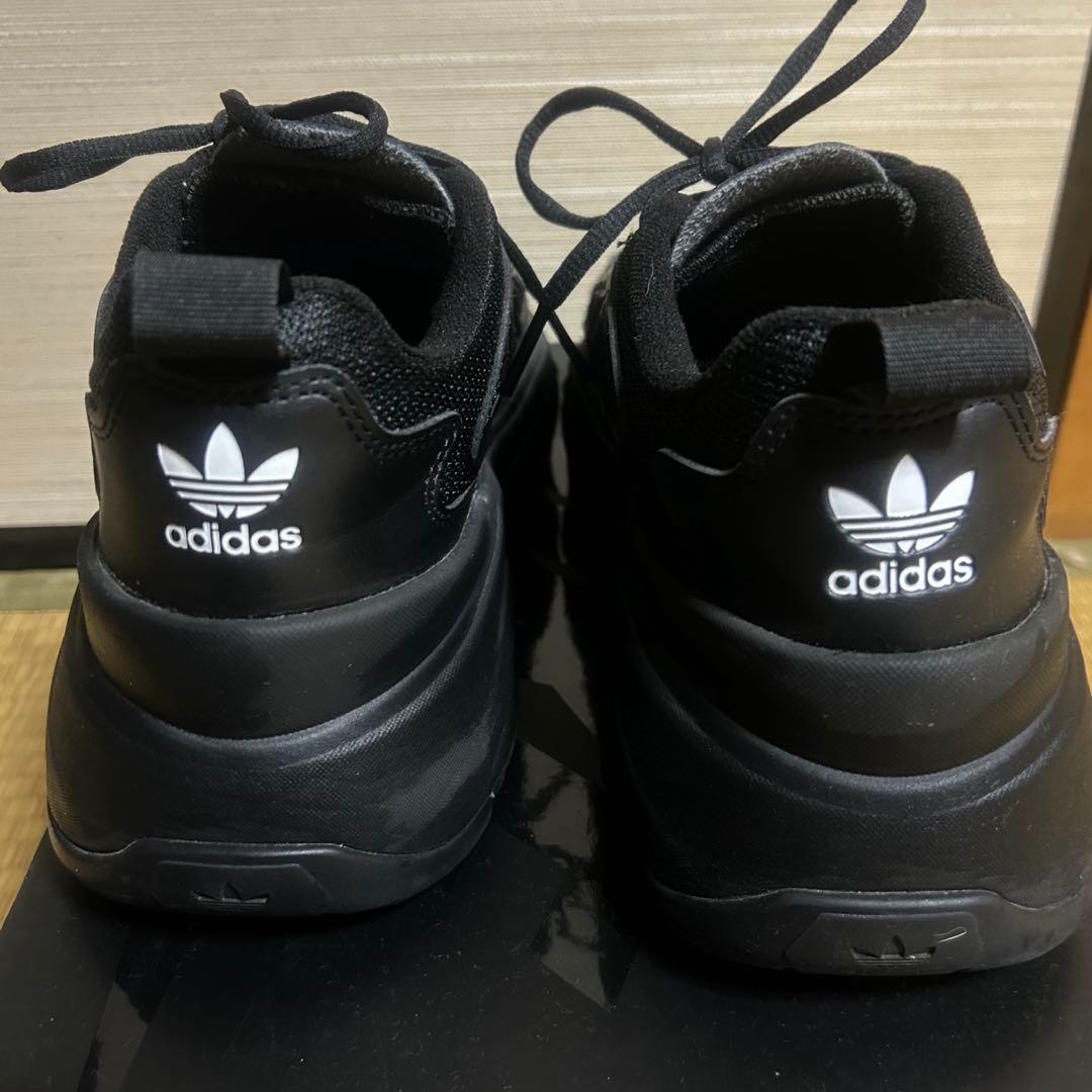 adidas オズガイア 24.5cm