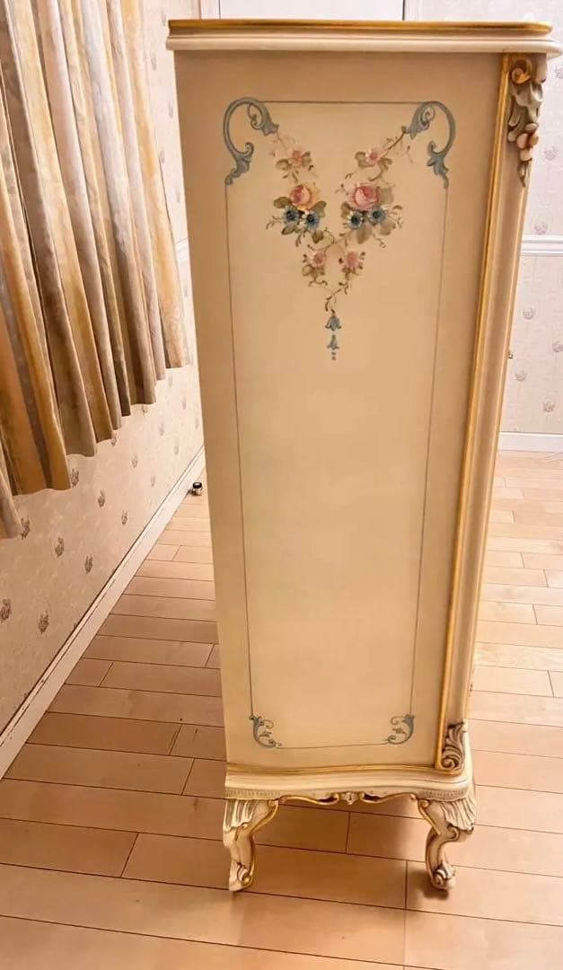 白家具ホワイトチェスト　ロココ調　シリック調