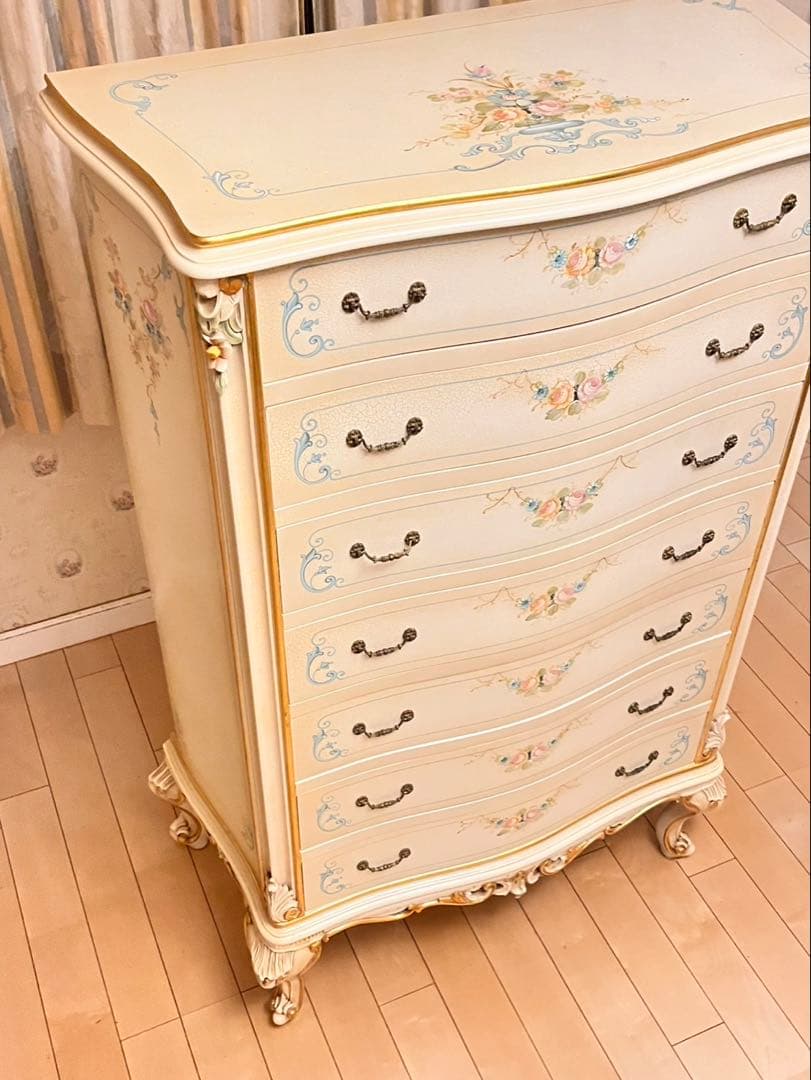 白家具ホワイトチェスト　ロココ調　シリック調