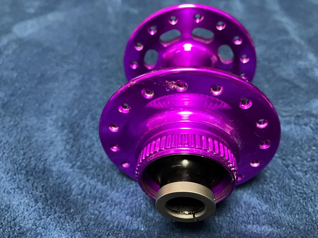 Chris king クリスキング 前後ハブ violet