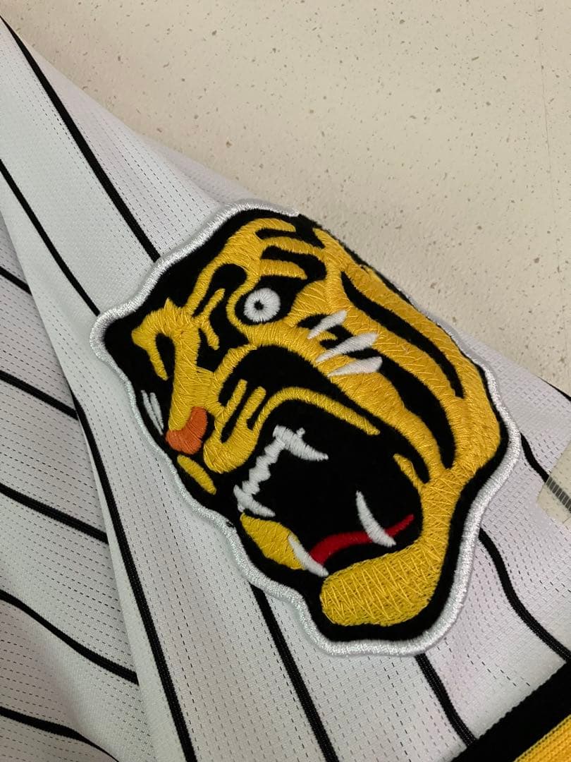 阪神タイガース　森下　ユニホーム　XO