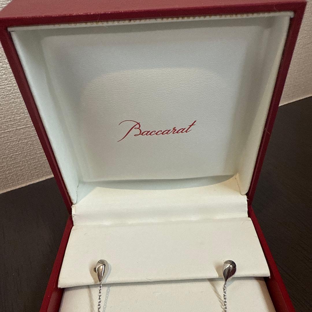 Baccarat プシデリック　チェーン　青色　雫型