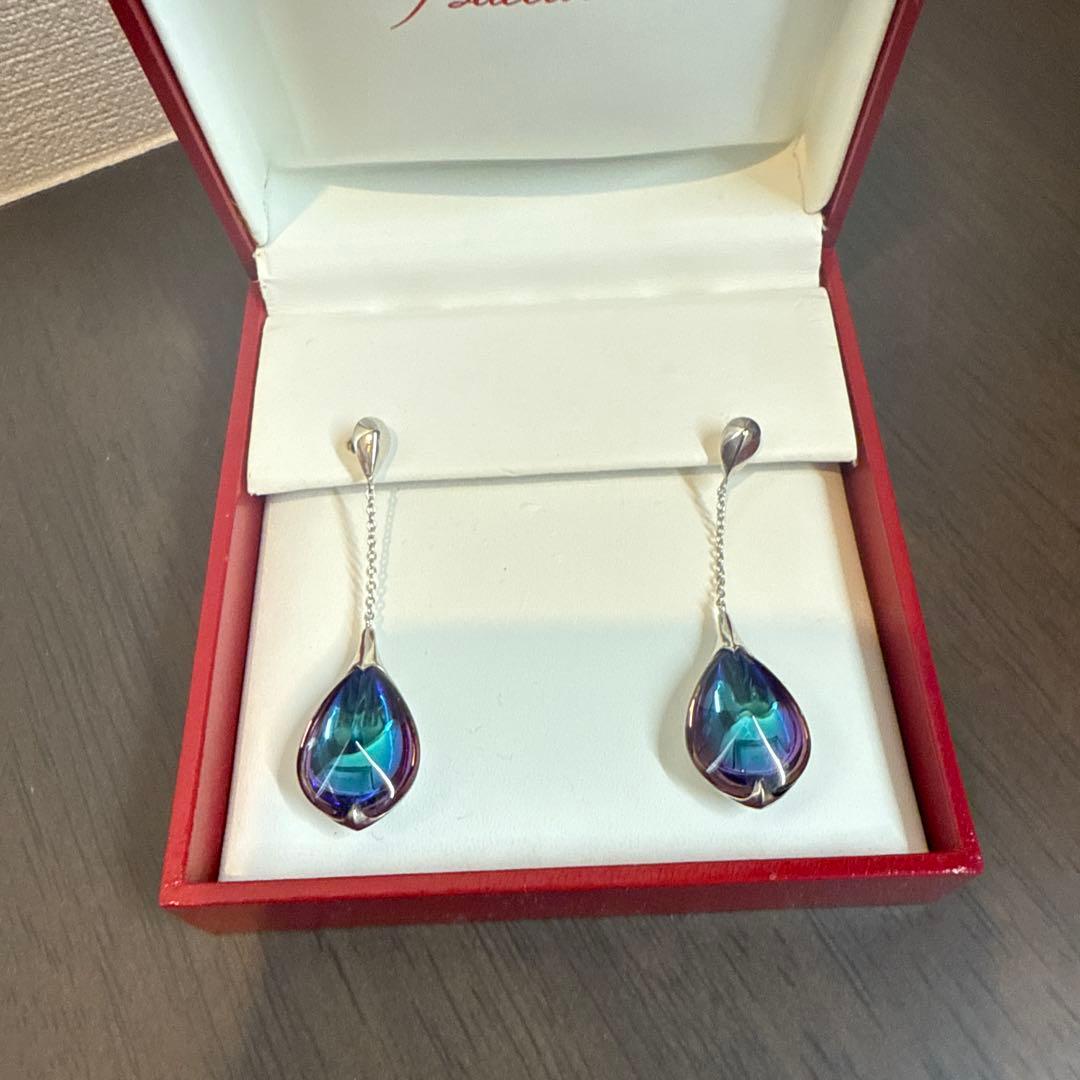 Baccarat プシデリック　チェーン　青色　雫型