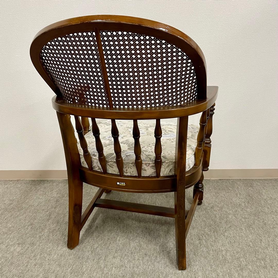 【カリモク】\"コロニアル\"CC3400 肘付食堂椅子 No.4