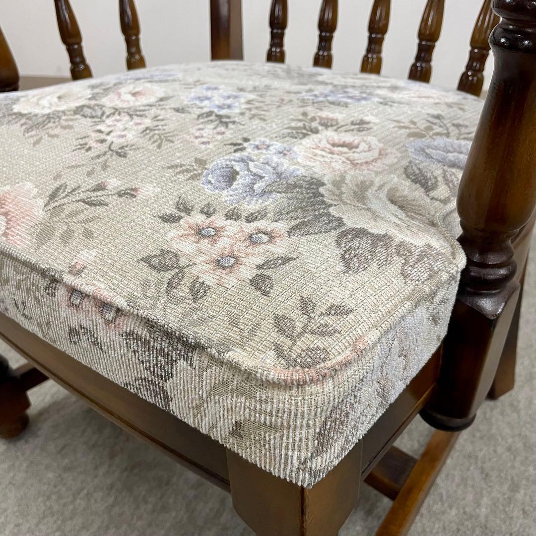 【カリモク】\"コロニアル\"CC3400 肘付食堂椅子 No.4