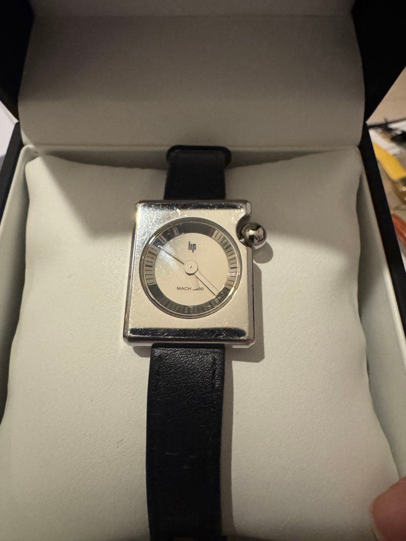 LIP / リップ マッハ 2000 シルバー ブラックレザー　腕時計レディース