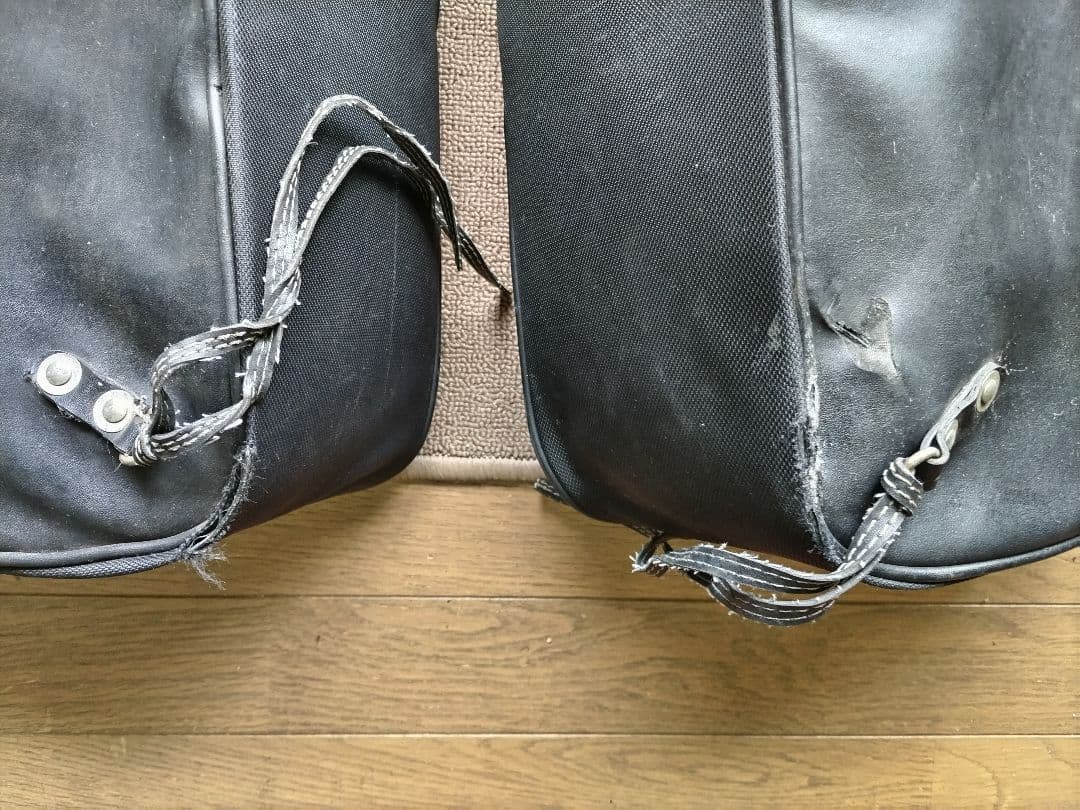 デグナー製バイク合皮サドルバッグ左右