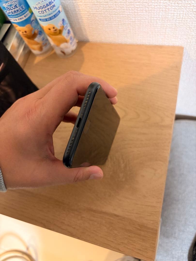 Apple iPhone SE 2世代　128GB