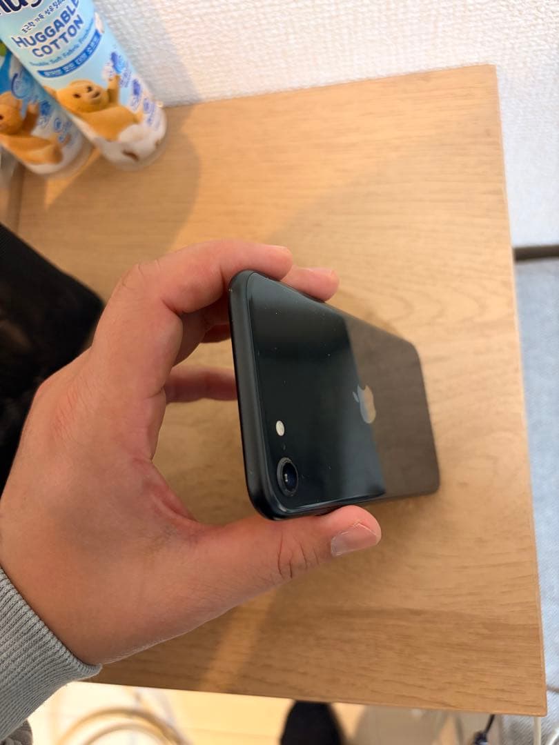 Apple iPhone SE 2世代　128GB