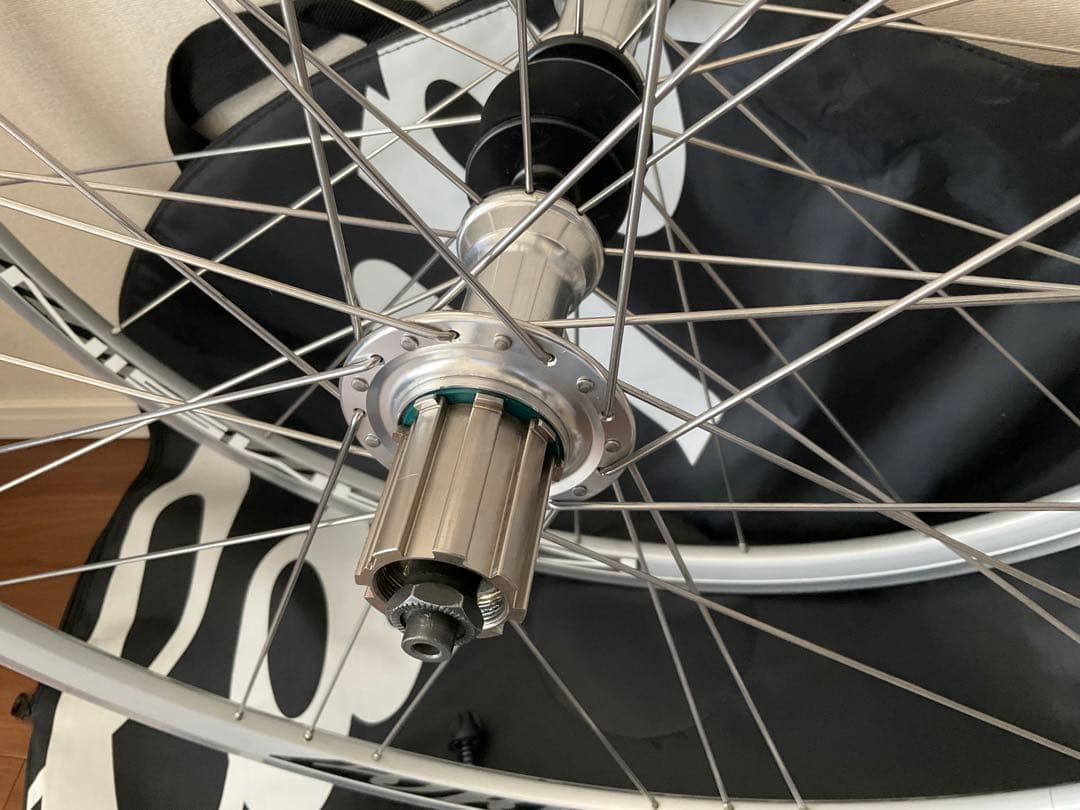 カンパニョーロ　カムシンホイール　シルバー　シマノ&カンパフリー