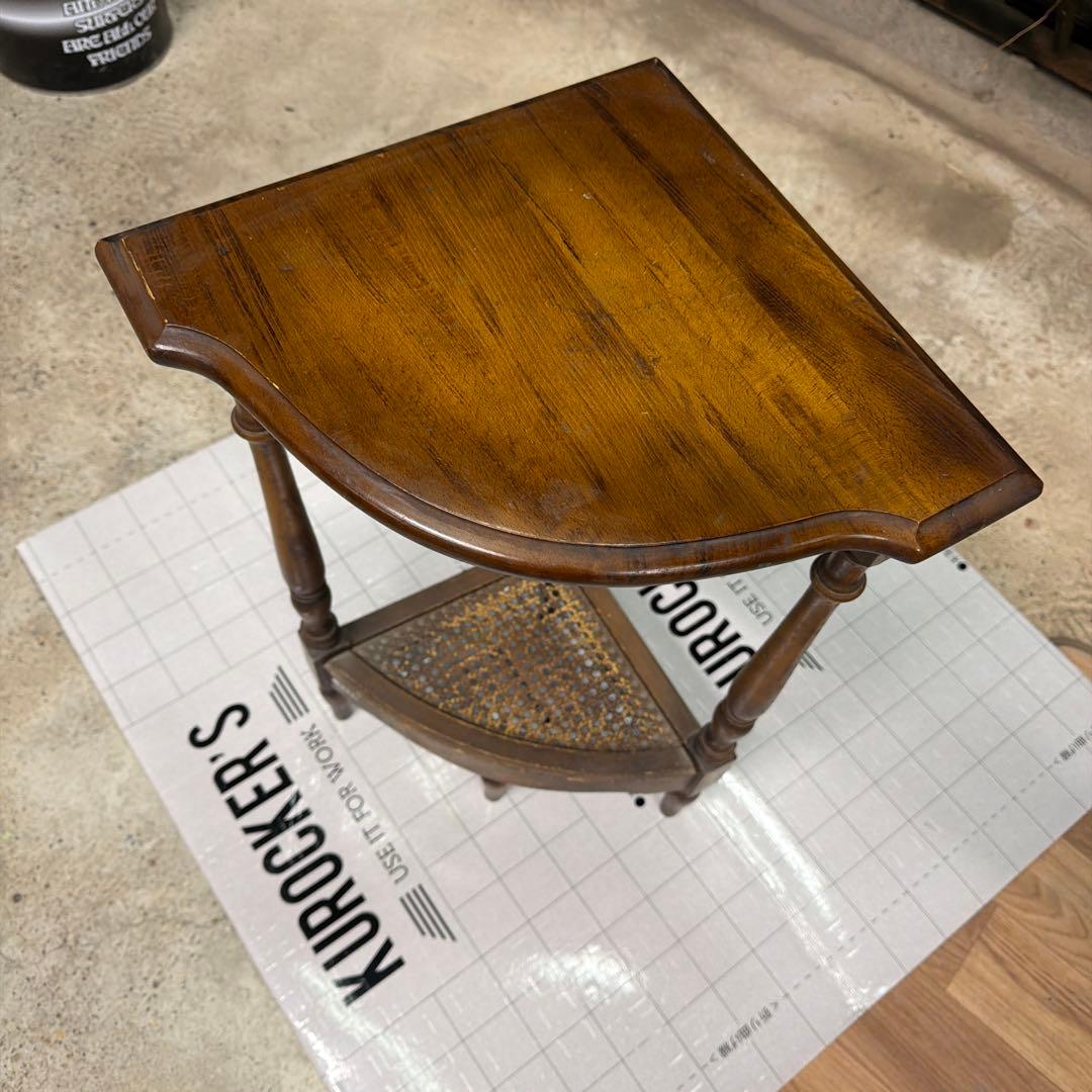 カリモク　コロニアル　サイドテーブル