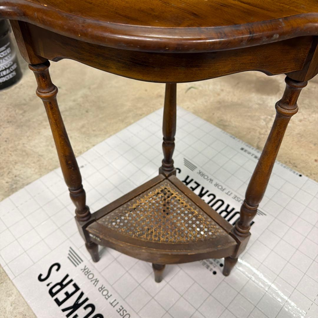 カリモク　コロニアル　サイドテーブル