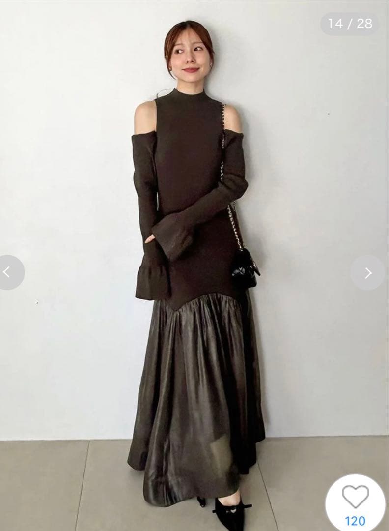 新品紙タグ付き　SNIDEL コールドショルダーニットワンピース BRW