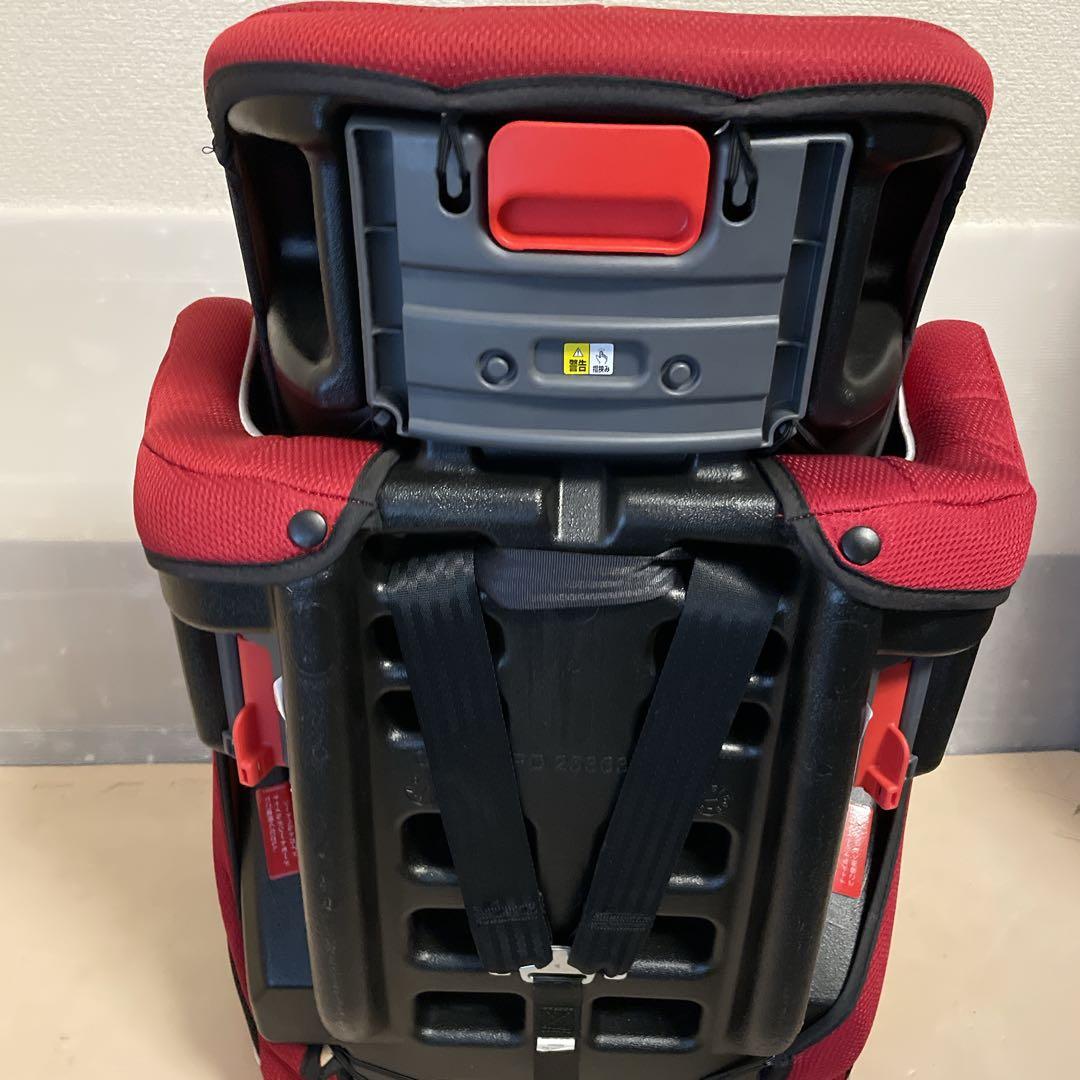 Aprica ジュニアシート 赤/黒 カップホルダー付き