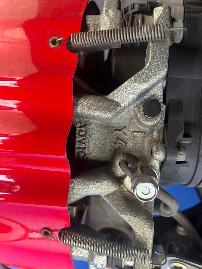 クールレーシング　キャリパーカバー