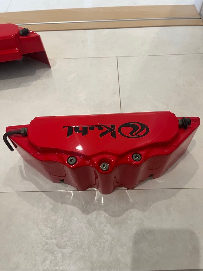 クールレーシング　キャリパーカバー