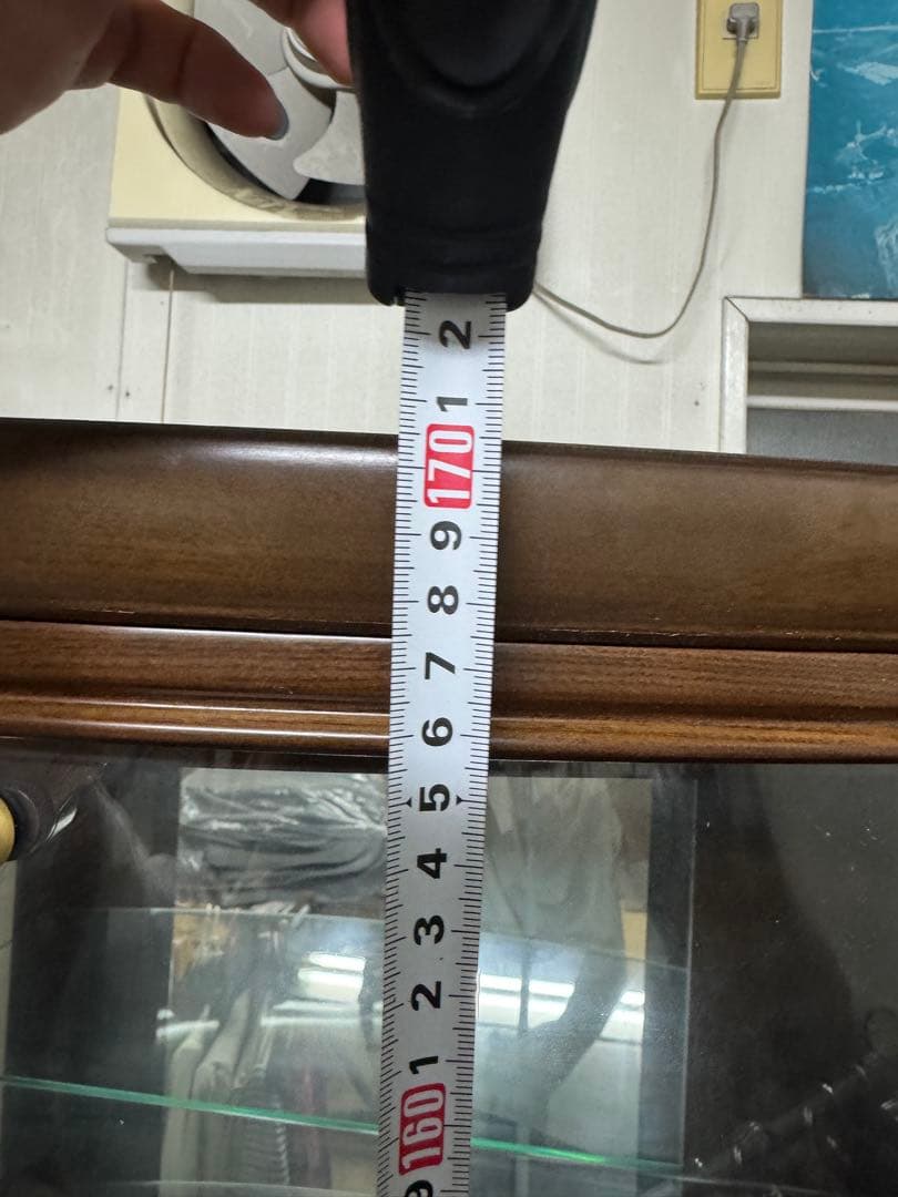 ファニテリアマキ　ダウンライト付　ガラス２枚扉キュリオケース　キャビネット