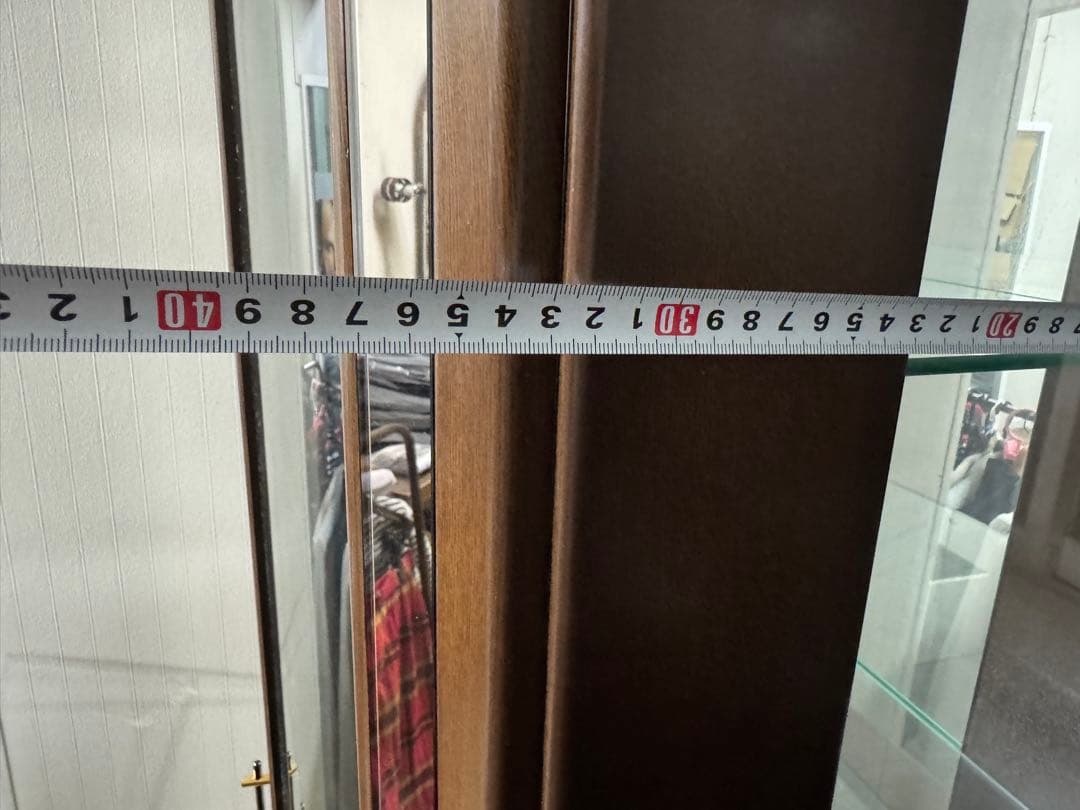 ファニテリアマキ　ダウンライト付　ガラス２枚扉キュリオケース　キャビネット