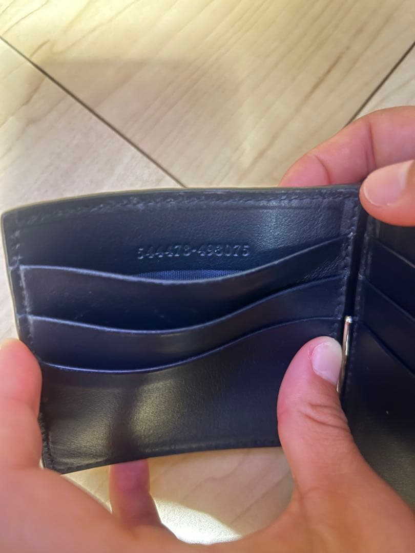 GUCCI ネイビー レザー マネークリップ