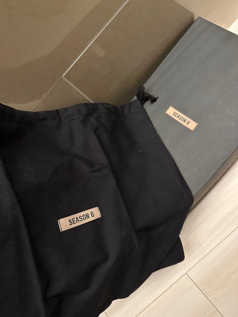 YEEZYSEASON6サンダルGRAPHITE NYLON SLIPPER43