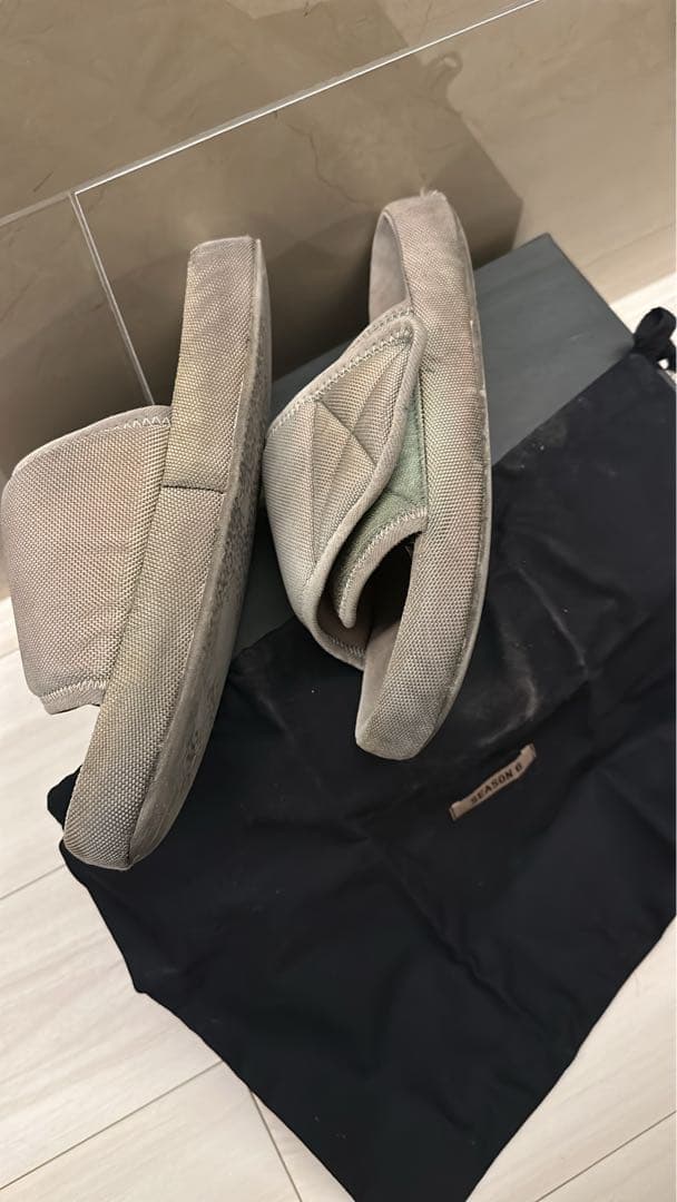 YEEZYSEASON6サンダルGRAPHITE NYLON SLIPPER43