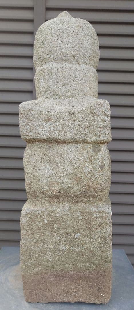 石仏　石塔　お地蔵様　五輪塔　多宝塔