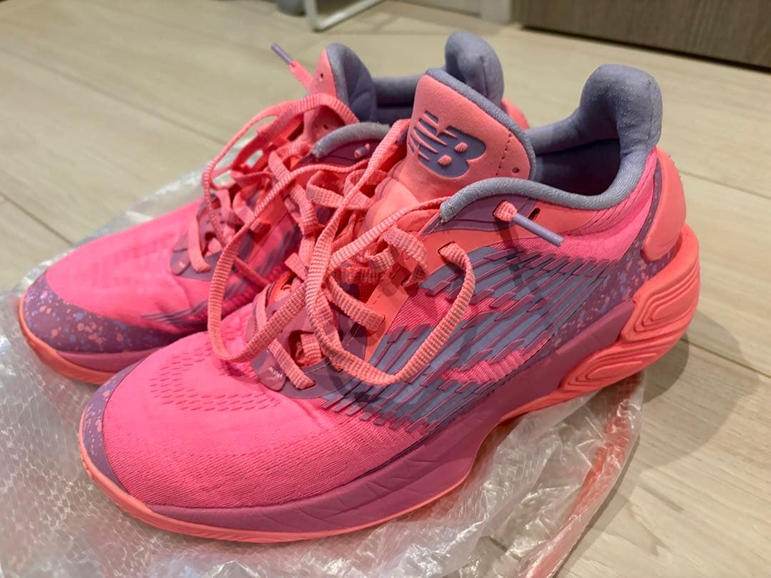 ニューバランス　バッシュ