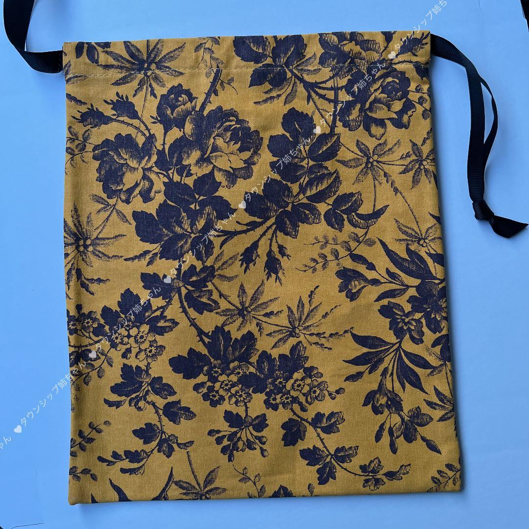 グッチ ブルーム　香水限定　ノベルティ　巾着ポーチ