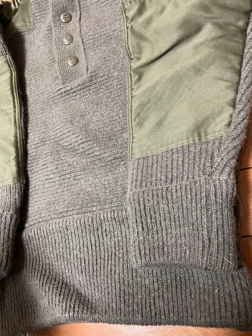 HEERESEIGENTUM オーストラリア軍 ヘビーウール セーター ニット