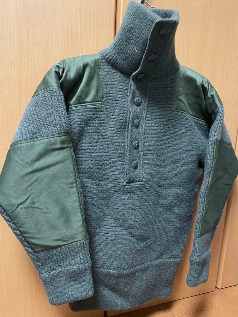 HEERESEIGENTUM オーストラリア軍 ヘビーウール セーター ニット