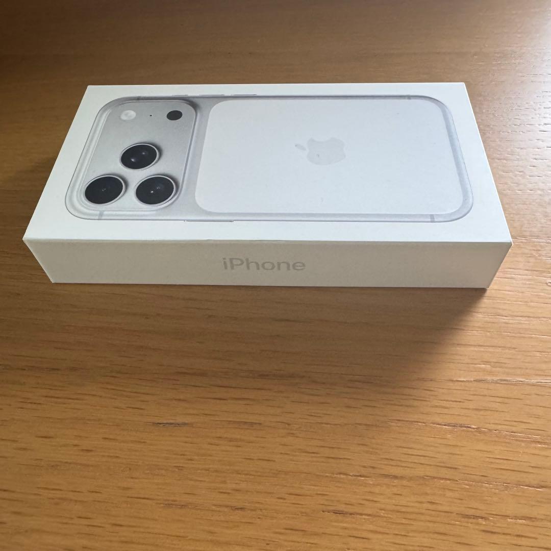 N*u様 【香港版】iPhone 17 Pro 256GB シルバー 新品・未開