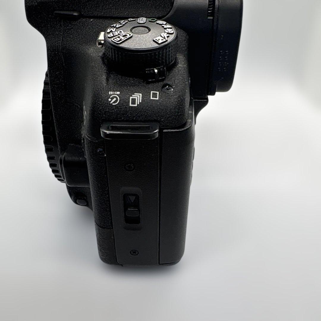 Canon EOS 7s 一眼レフカメラ　ジャンク品