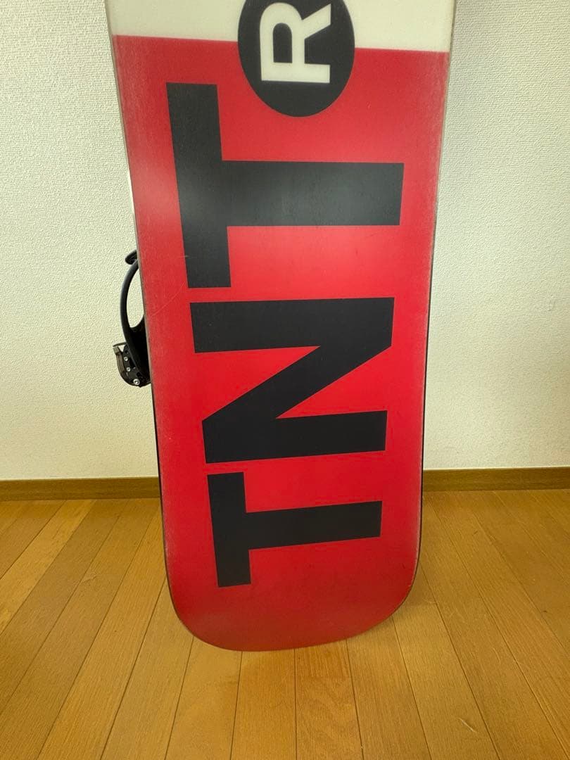 【FNTC】スノーボード ※ビンディング、滑り止め付き