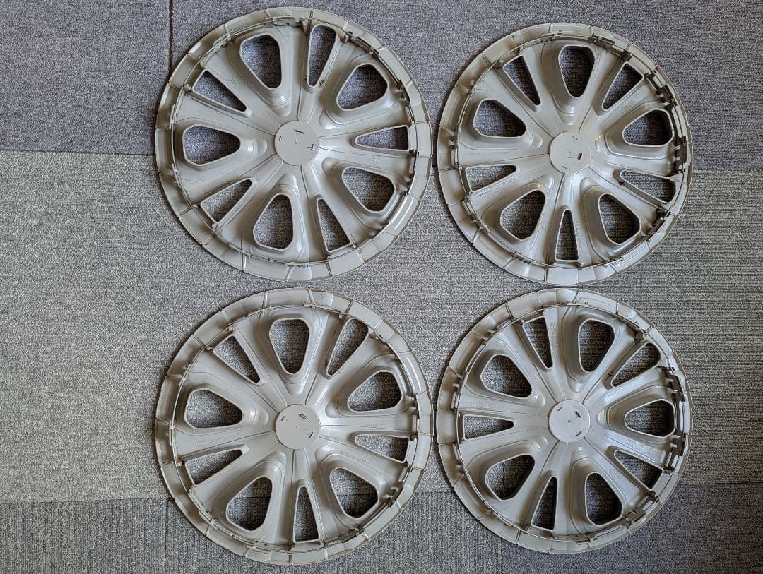 トヨタ プリウス50後期 15インチ ホイール 4枚セット