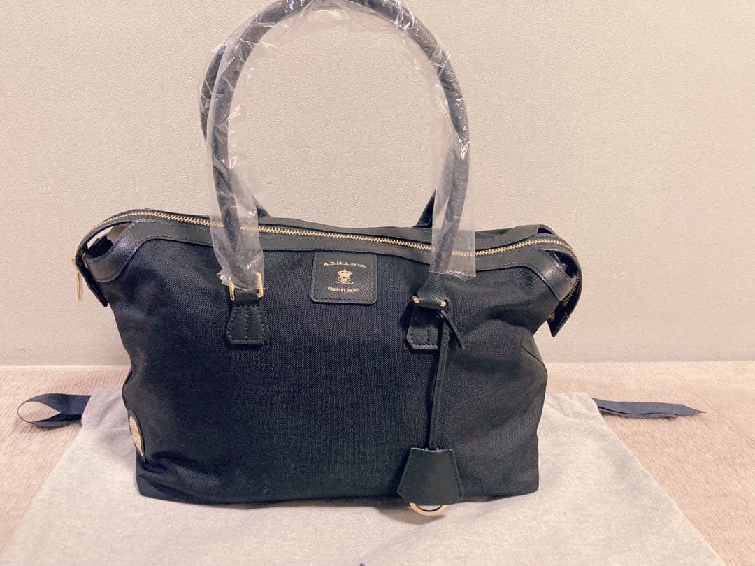 ADMJ ショルダーバッグ　ロゴプレート ナイロン アクセソワ 新品未使用