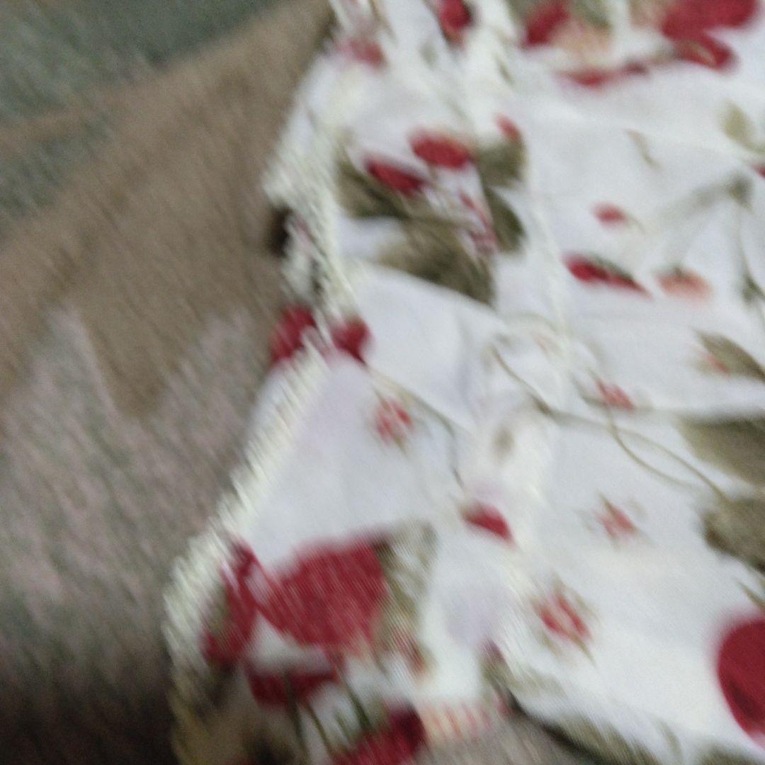 夏セール　ピンクハウス　激かわイチゴ柄 フリル付き 半袖チュニック