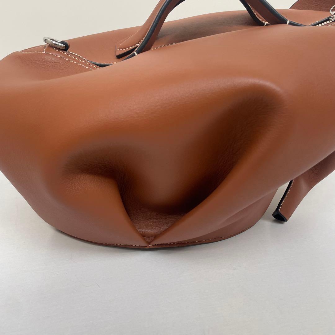 ほぼ未使用【ロエベ】エレファントバッグ ラージ　クラシックカーフ　タン　ブラウン