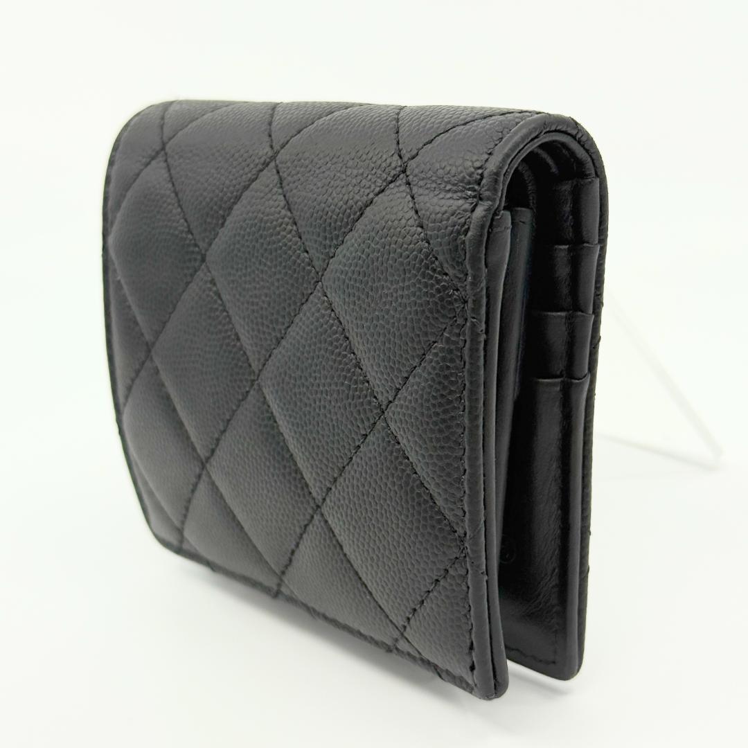 美品　新型　CHANEL シャネル　マトラッセ　ラインストーン　二つ折り財布