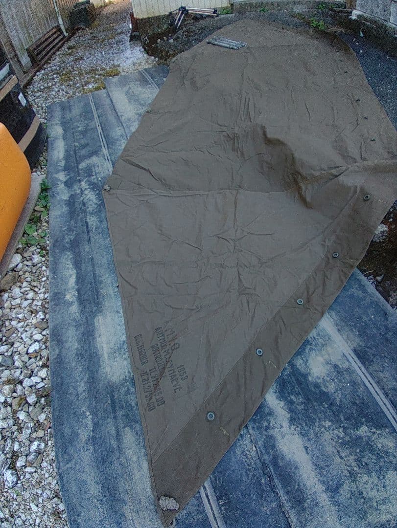 1953年製 (オリーブグリーン？)　オランダ軍パップテント1枚