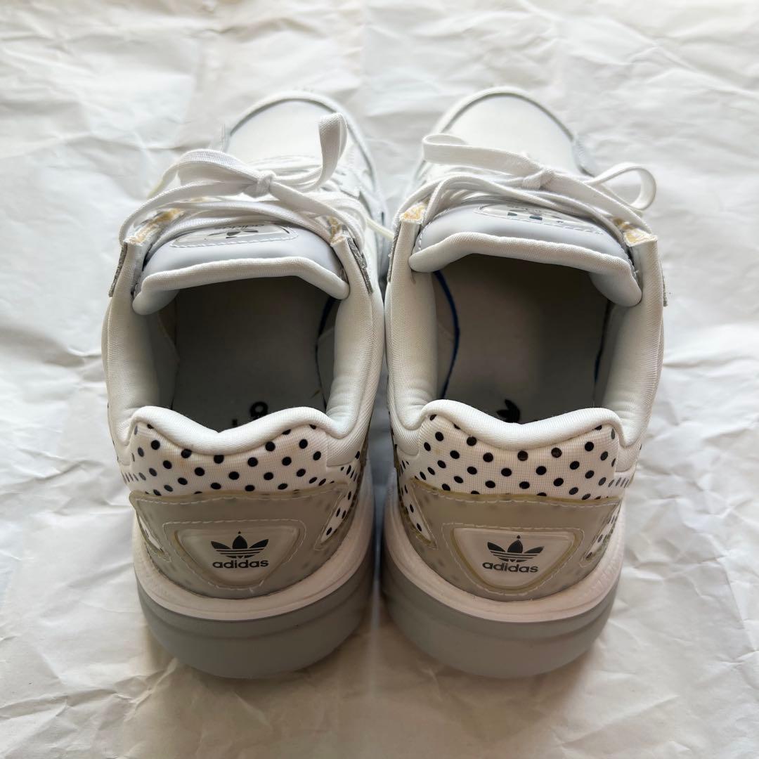 adidas ファルコン スニーカー 23cm 白 ドット柄
