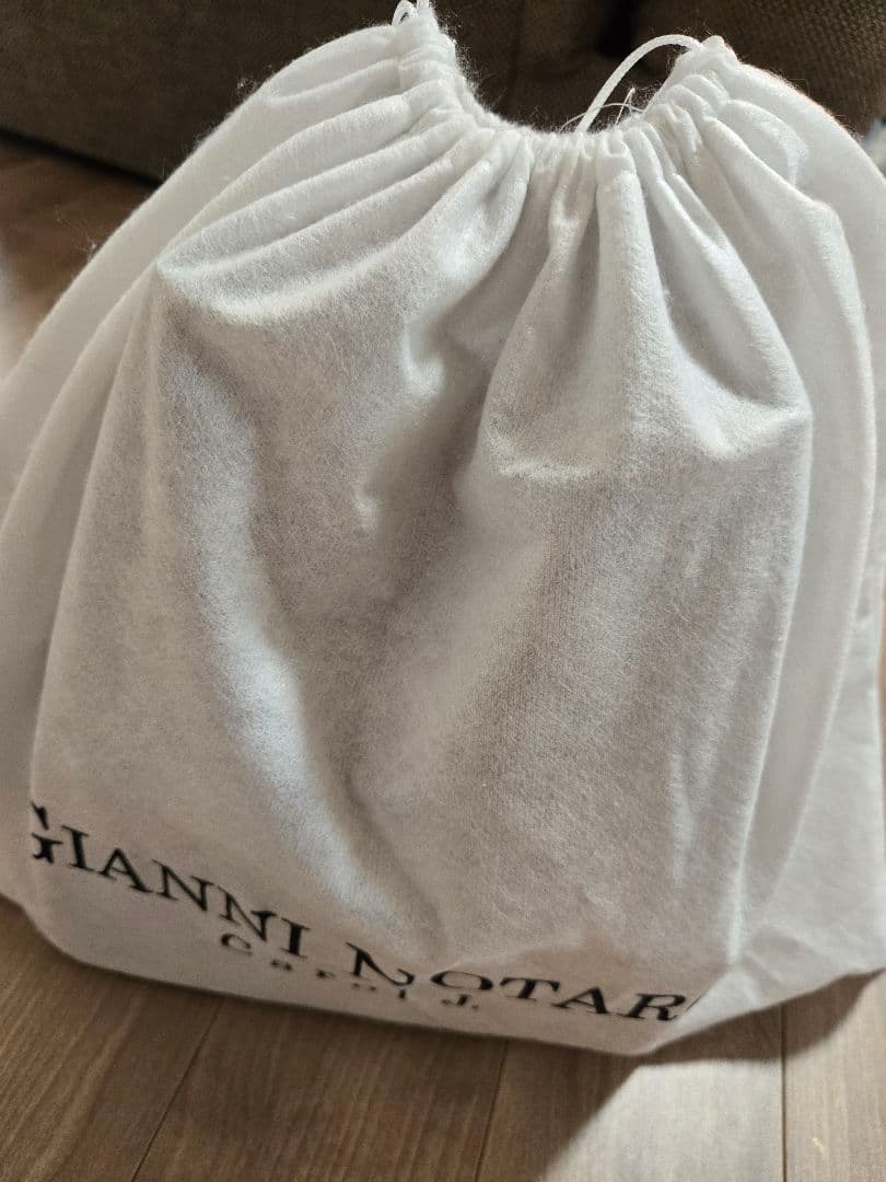 ジャンニノターロ　ブラウン バケットバッグ ポーチ付き