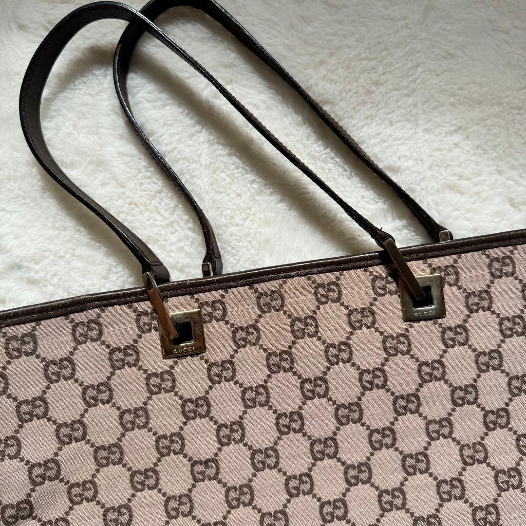 GUCCI GGパターンショルダーバッグ