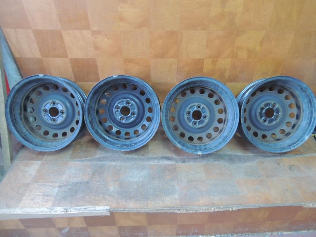 T786　15×5J　スチールホイール　PCD100　4穴　ET約40　自家塗装