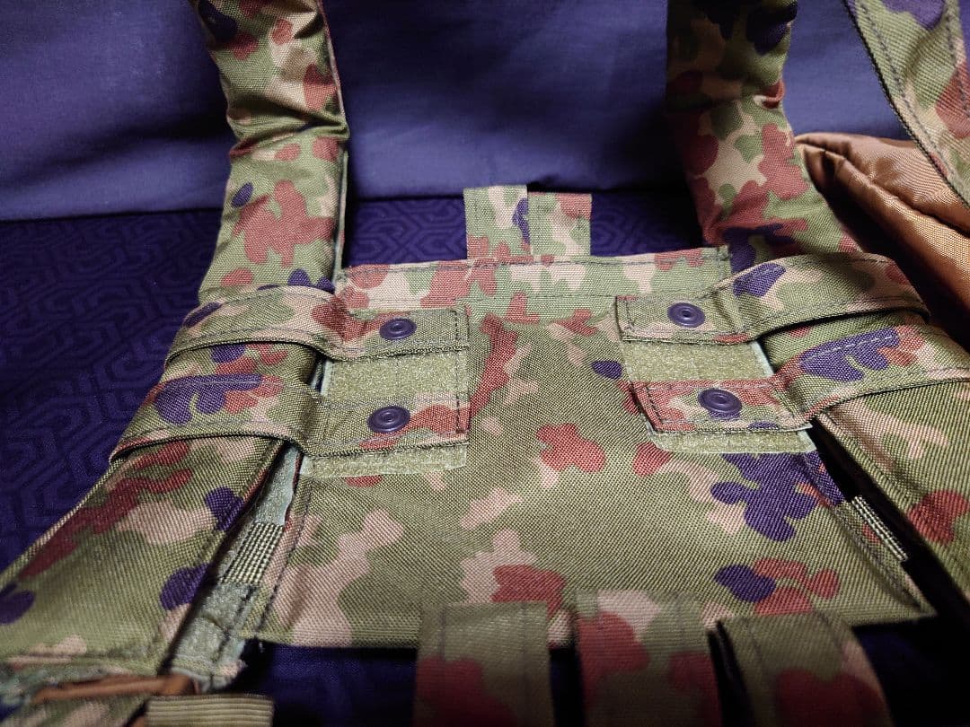 【中古品】AGGRESSOR GROUP チェストリグ 日本製 迷彩