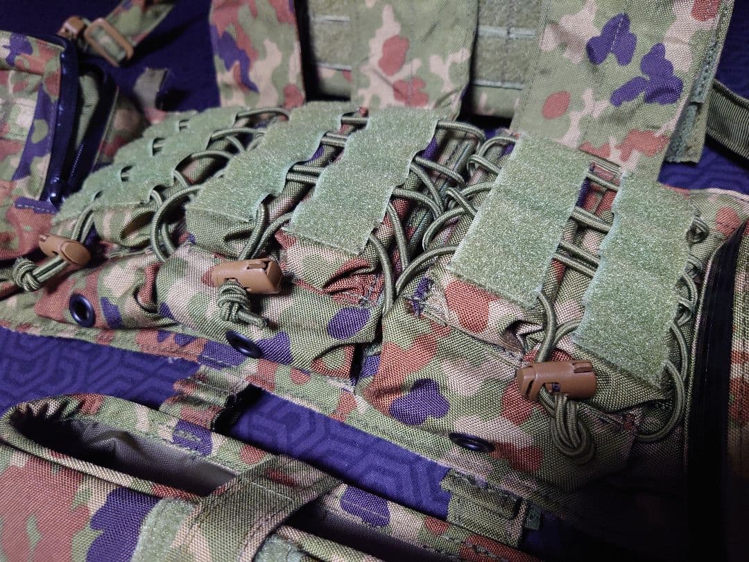 【中古品】AGGRESSOR GROUP チェストリグ 日本製 迷彩