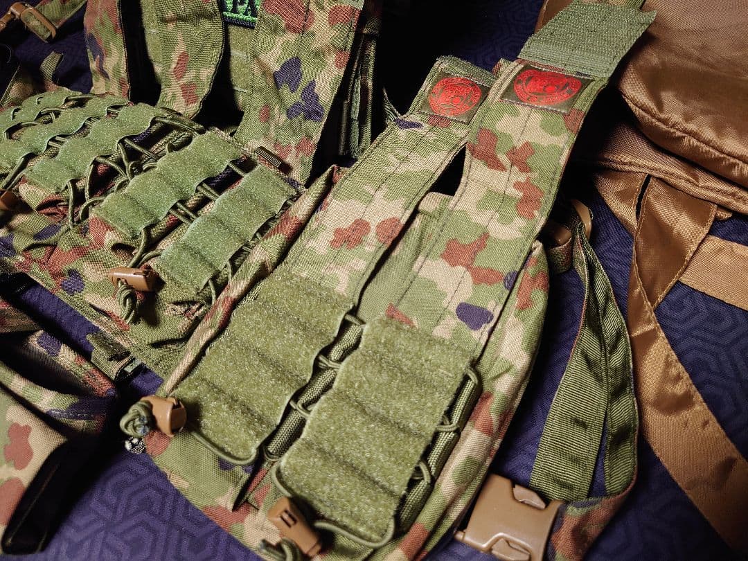 【中古品】AGGRESSOR GROUP チェストリグ 日本製 迷彩