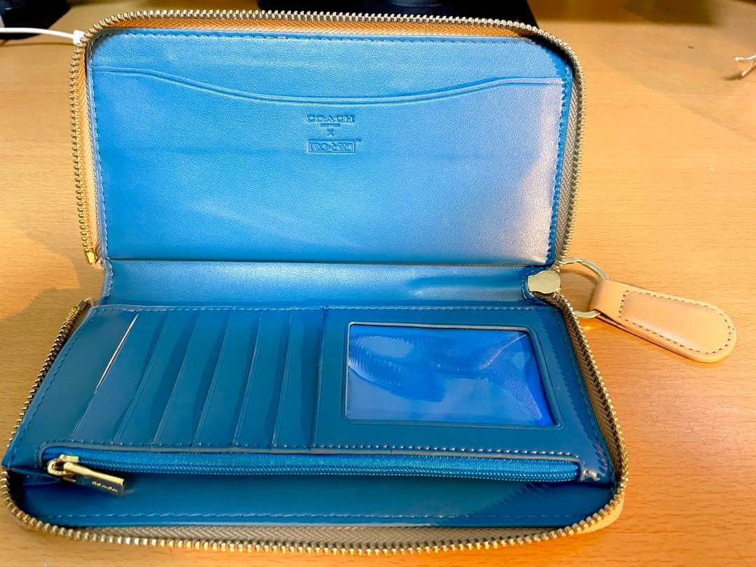 コーチ（coach）長財布:パックマンコラボ【公式】pacman